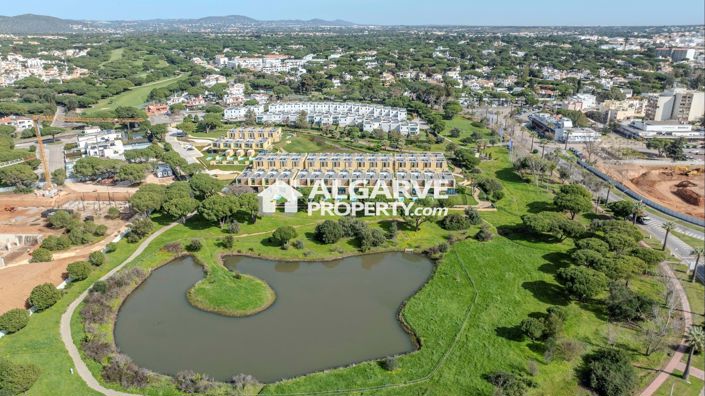 Image No.39-3 Bed Semi-Detached for sale