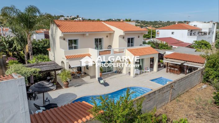 Image No.1-5 Bed Villa for sale