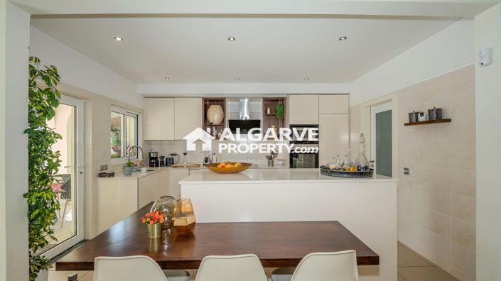 Image No.38-Villa de 5 chambres à vendre à Loule