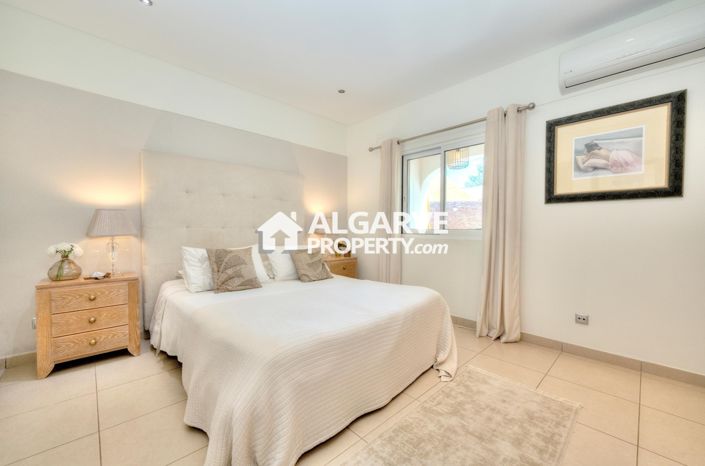 Image No.4-Villa de 5 chambres à vendre à Loule