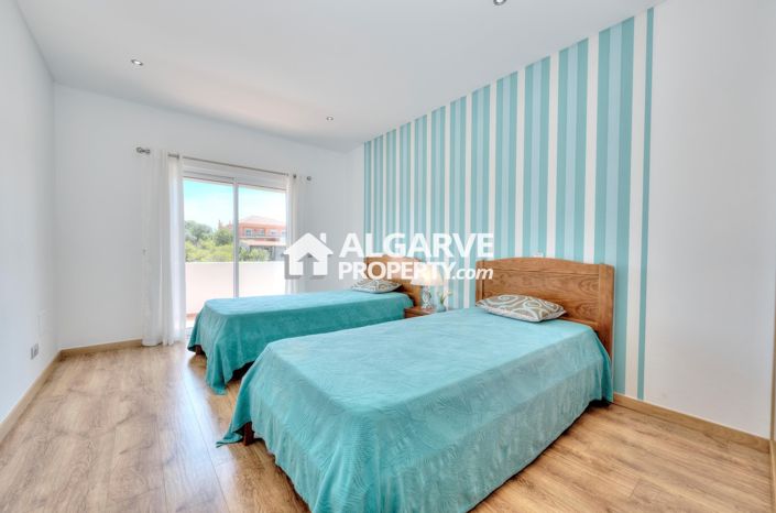 Image No.65-Villa de 5 chambres à vendre à Loule