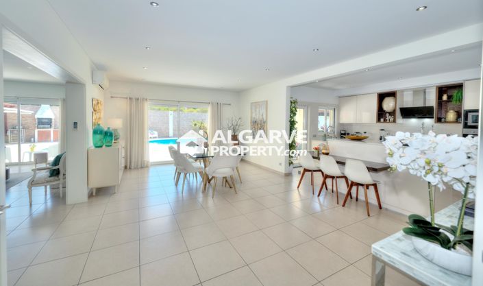 Image No.71-Villa de 5 chambres à vendre à Loule