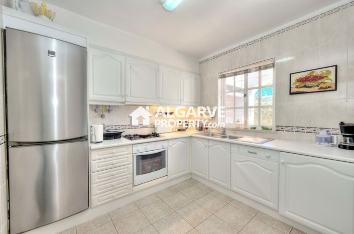 Image No.14-3 Bed Townhouse for sale