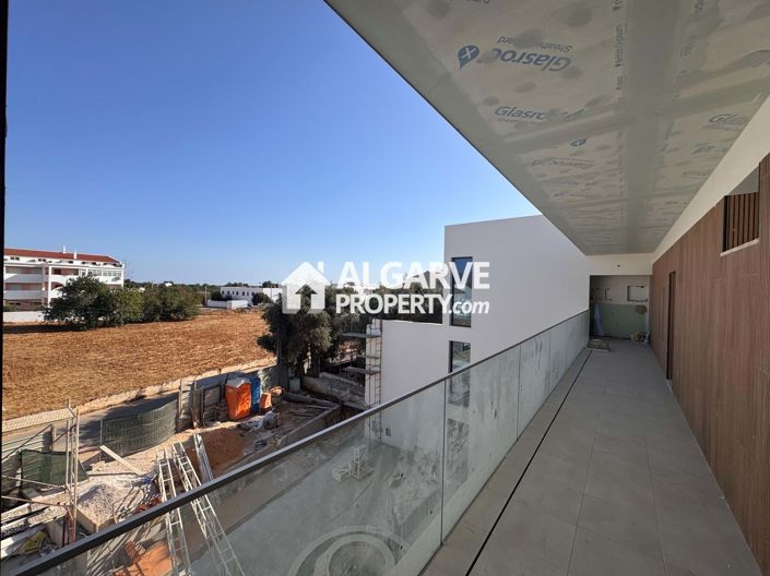 Image No.26-2 Bed Apartment for sale