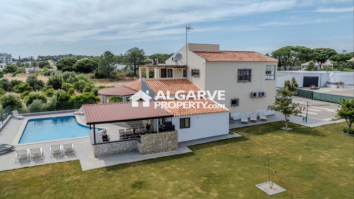 Image No.1-5 Bed Villa for sale