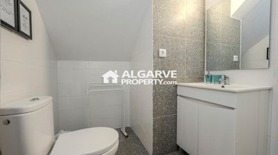 3-12018-78d1f4f8b6655591b02d22fabb36a692d73cc