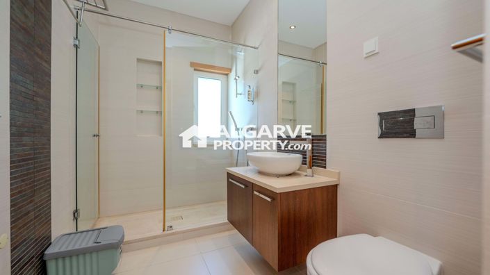 Image No.11-4 Bed Villa for sale