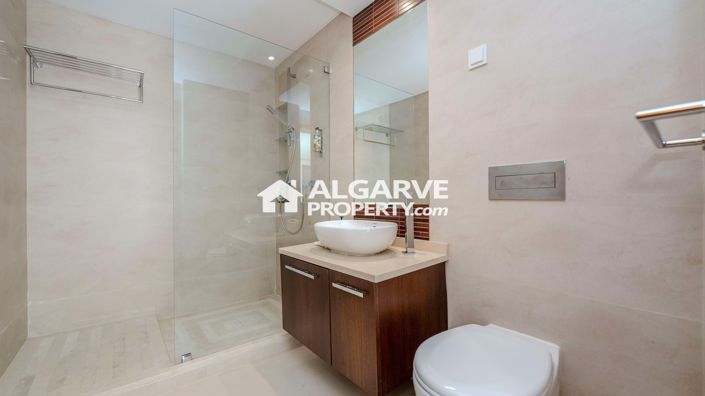 Image No.12-4 Bed Villa for sale