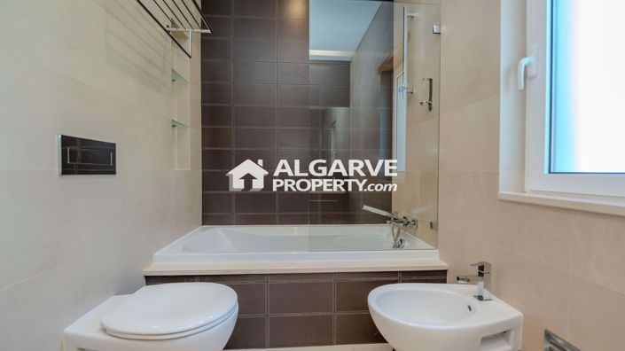 Image No.19-4 Bed Villa for sale