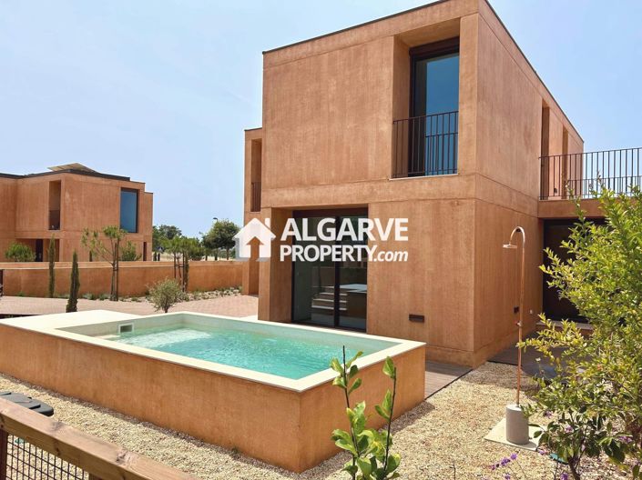 Image No.1-3 Bed Villa for sale