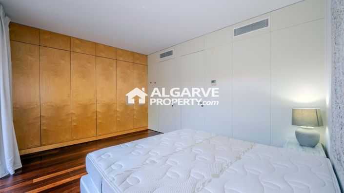 Image No.20-1 Bed Apartment for sale