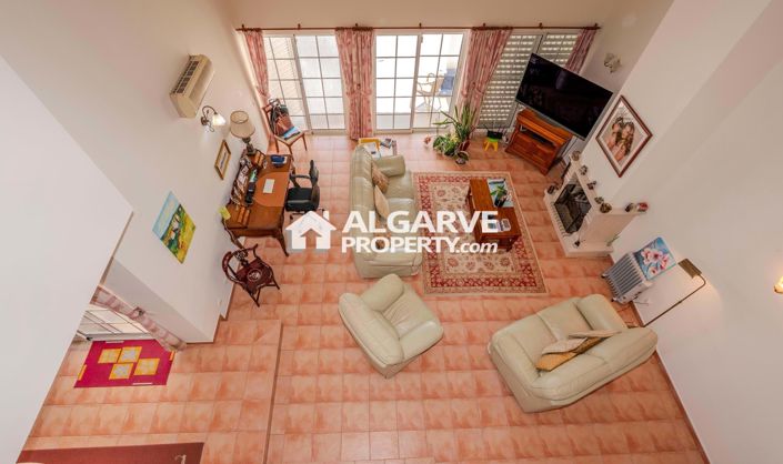 Image No.13-4 Bed Semi-Detached for sale