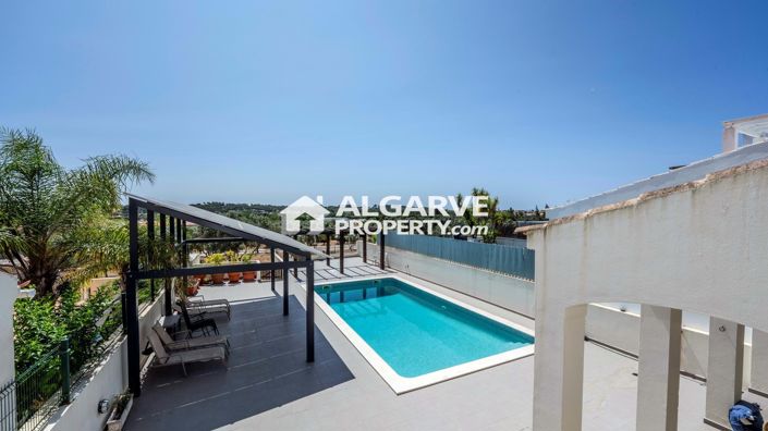 Image No.29-4 Bed Semi-Detached for sale