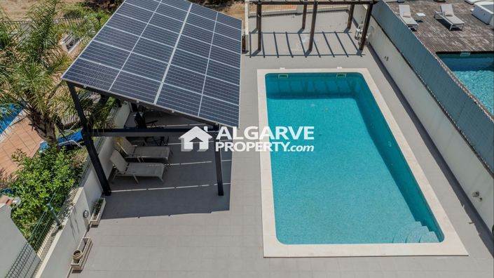 Image No.36-4 Bed Semi-Detached for sale