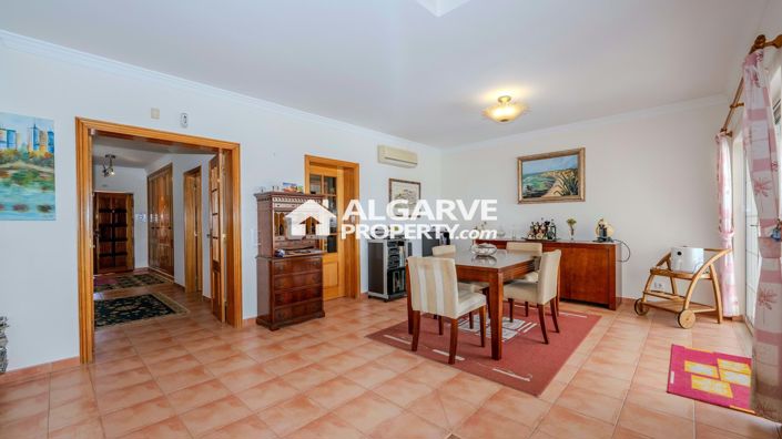 Image No.7-4 Bed Semi-Detached for sale