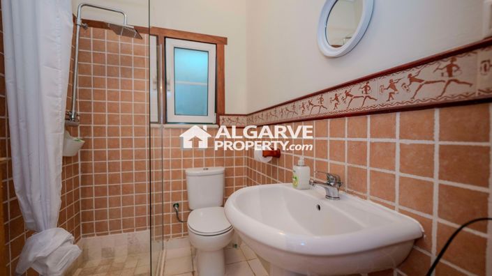 Image No.37-4 Bed Villa for sale