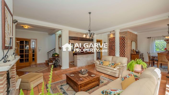 Image No.9-4 Bed Villa for sale