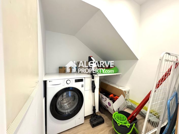 Image No.10-3 Bed Townhouse for sale