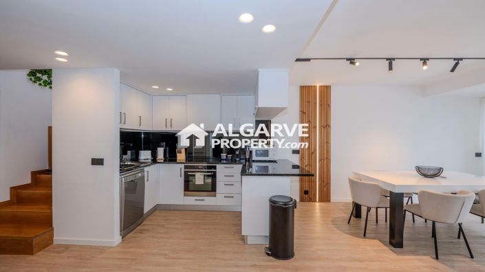 Image No.2-3 Bed Townhouse for sale