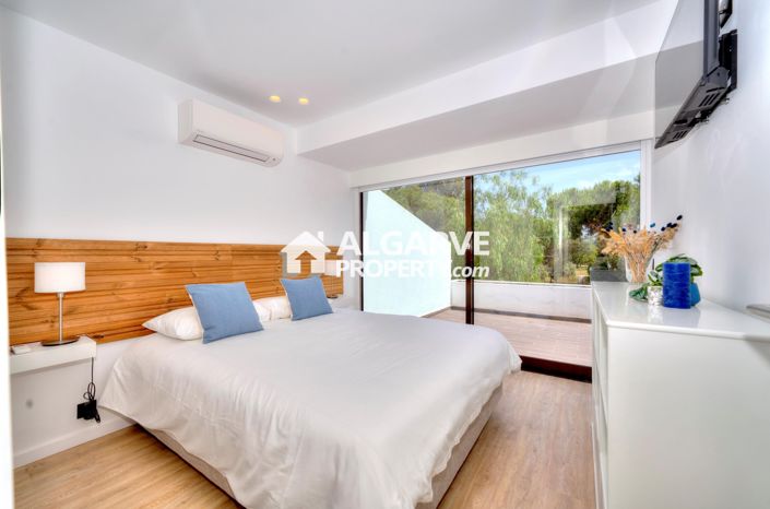 Image No.32-3 Bed Townhouse for sale