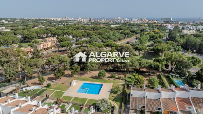 Image No.39-3 Bed Townhouse for sale