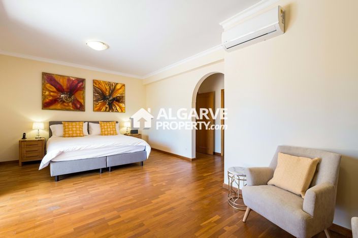 Image No.11-4 Bed Villa for sale