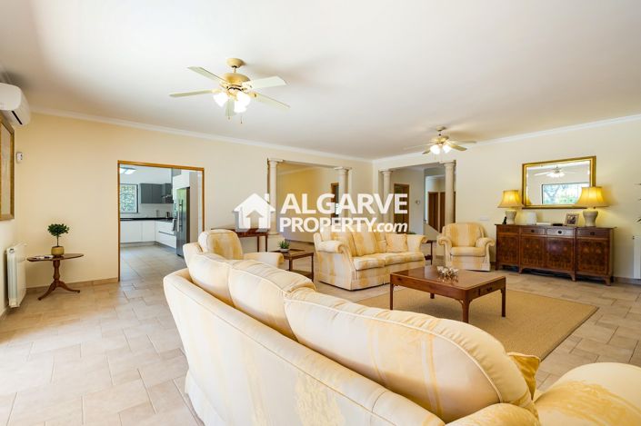 Image No.7-4 Bed Villa for sale