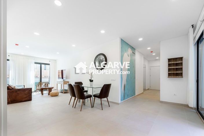 Image No.8-2 Bed Apartment for sale