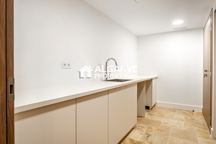 Image No.33-Villa de 4 chambres à vendre à Faro City