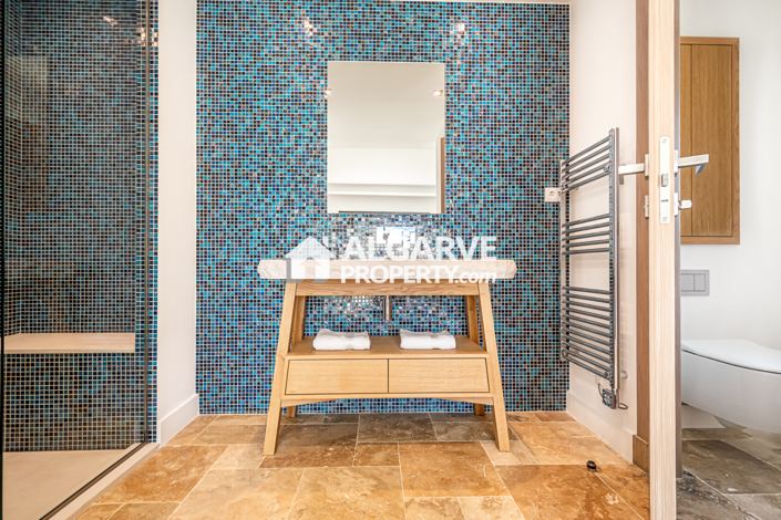 Image No.28-4 Bed Villa for sale