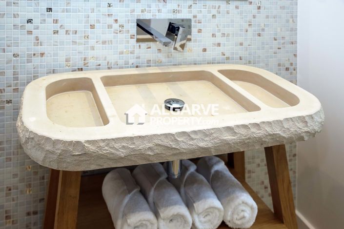 Image No.24-4 Bed Villa for sale