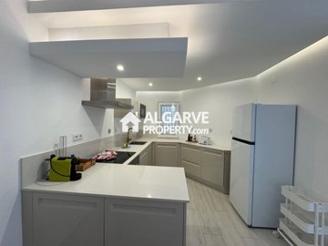 3-11795-78d1f4f8b6655591b02d22fabb36a692d73cc