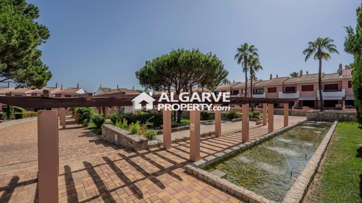 Image No.1-4 Bed Villa for sale