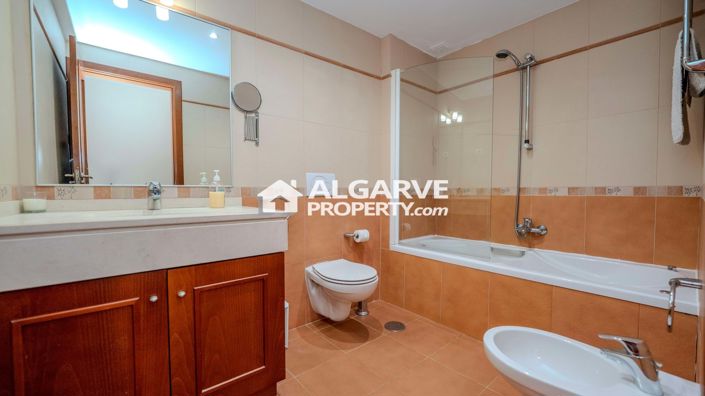 Image No.20-4 Bed Villa for sale