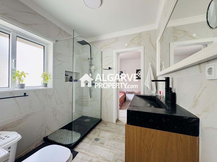 Image No.15-2 Bed Apartment for sale