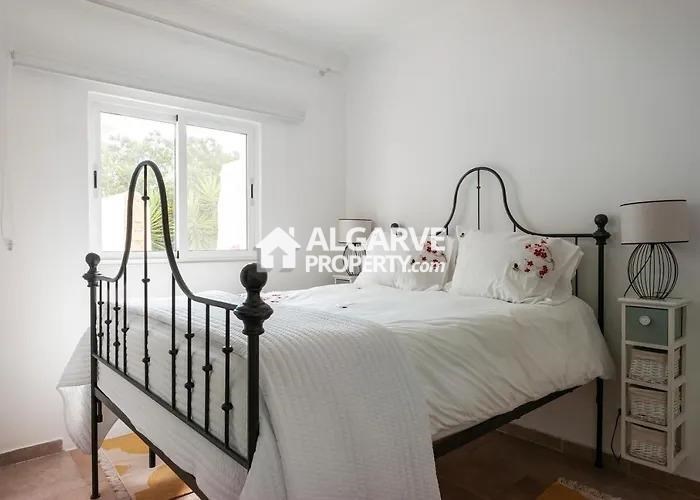 Image No.66-6 Bed Villa for sale