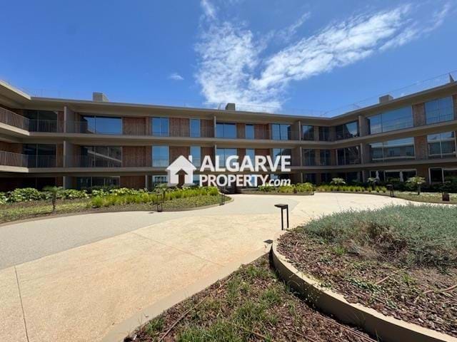 Image No.27-2 Bed Apartment for sale