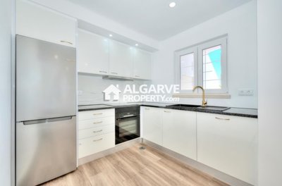 3-12170-78d1f4f8b6655591b02d22fabb36a692d73cc