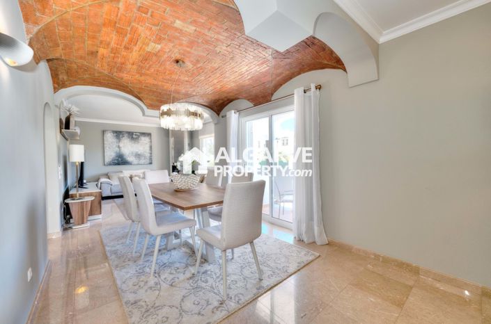 Image No.11-4 Bed Villa for sale