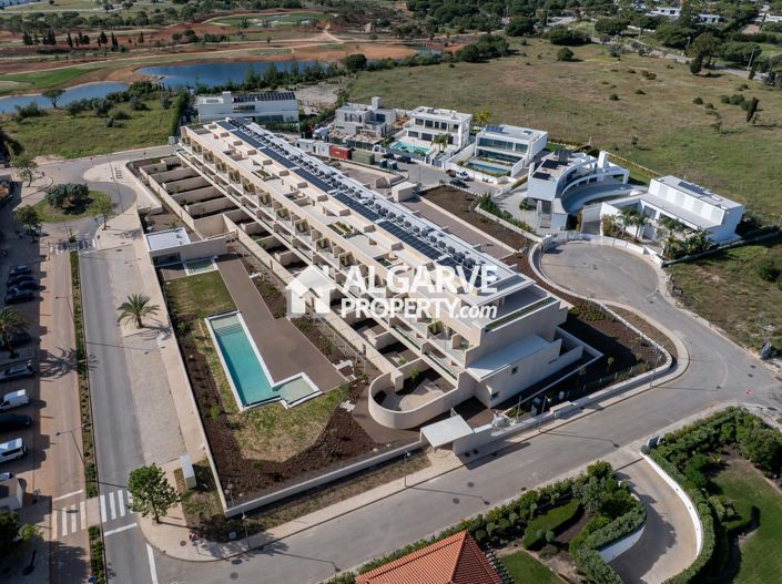 Image No.1-3 Bed Apartment for sale