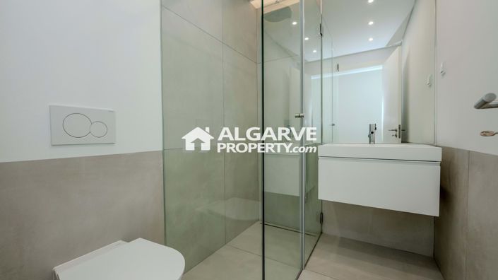 Image No.14-3 Bed Apartment for sale