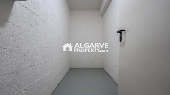 Image No.28-2 Bed Apartment for sale