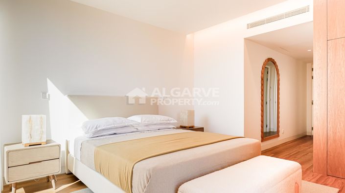 Image No.14-3 Bed Villa for sale