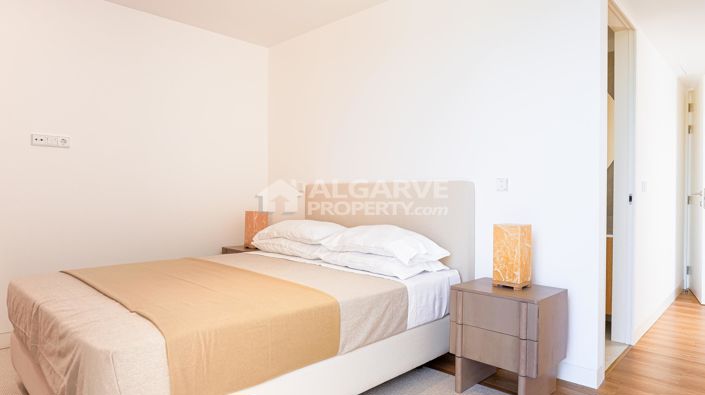 Image No.17-3 Bed Villa for sale