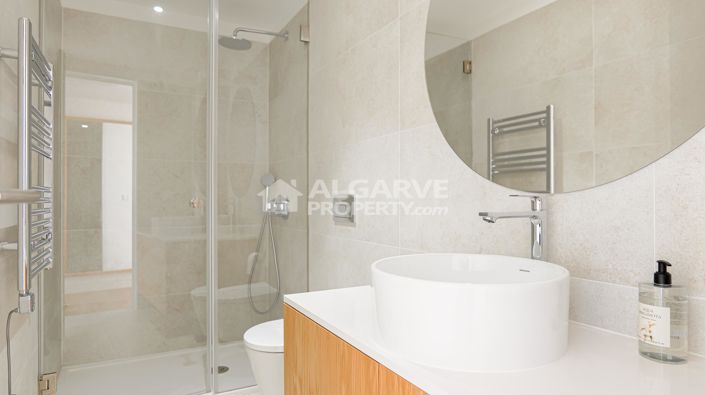 Image No.22-3 Bed Villa for sale