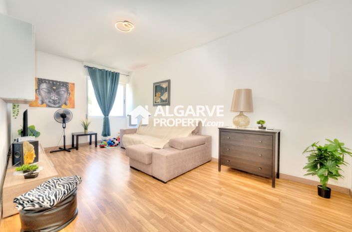 Image No.2-Appartement de 2 chambres à vendre à Faro City