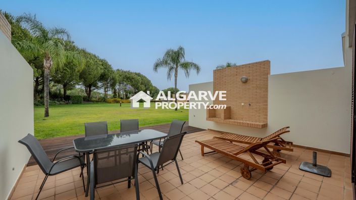 Image No.35-5 Bed Townhouse for sale