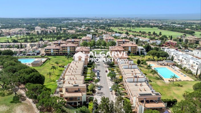 Image No.6-5 Bed Townhouse for sale