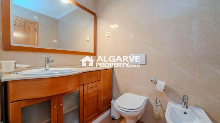 Image No.9-4 Bed Villa for sale