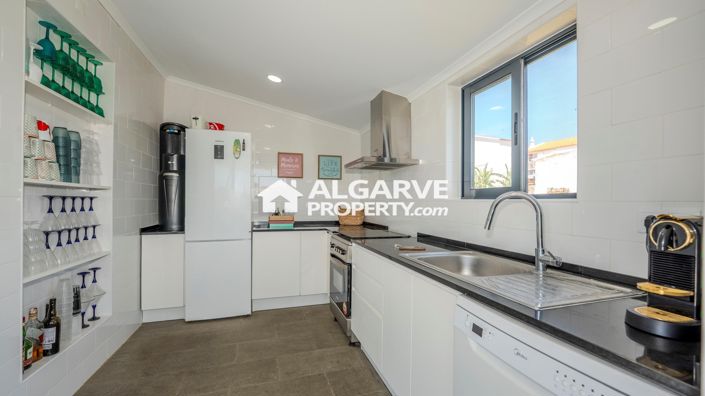 Image No.17-5 Bed Villa for sale